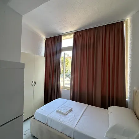 מלון Giulio גולם